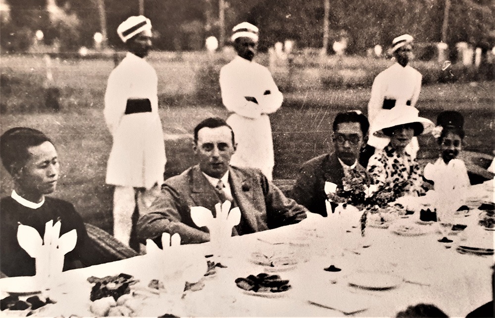 Aung San, the Vice President of Rangoon University Student Union, and MA Rashid, President of Rangoon U Students Union, having tea with the British governor of the colonial Burma Sir Dorman Smith on Rangoon University campus, in 1930s.