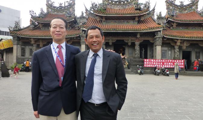 With my Taiwanese friend Prof Chou at Zushi Temple